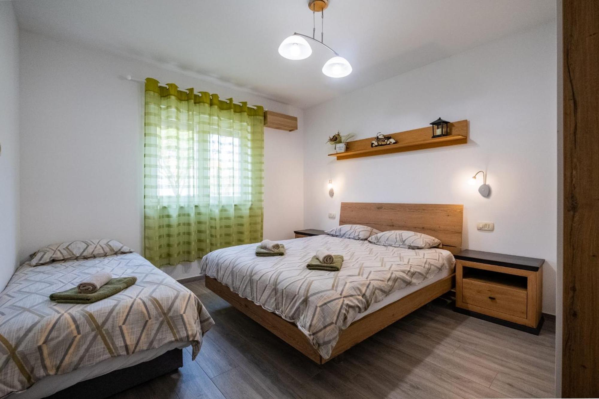 Vila Veronika 2 Pula Luaran gambar